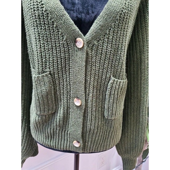 Cozy Casual Women's Green Polyester Long Sleeve Buttons Front Knit Sweater 2X/3X - Picture 4 of 11